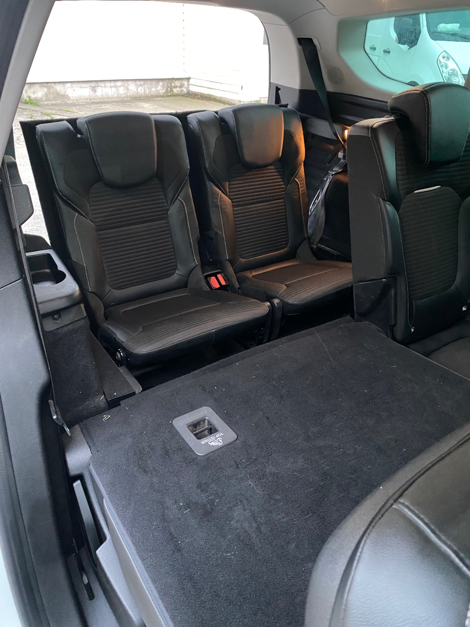 Renault Scenic - фото 9