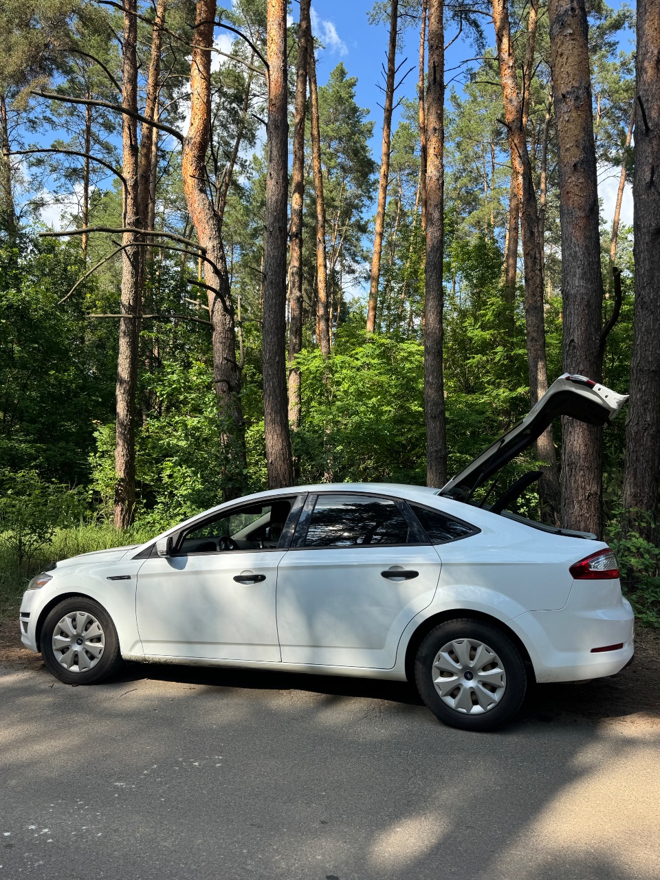 Ford Mondeo - фото 1