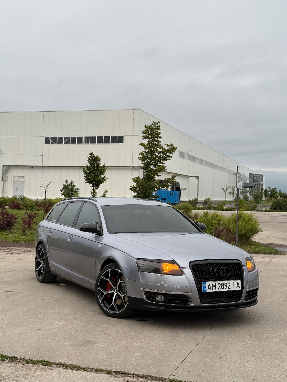 Audi A6 - фото 1