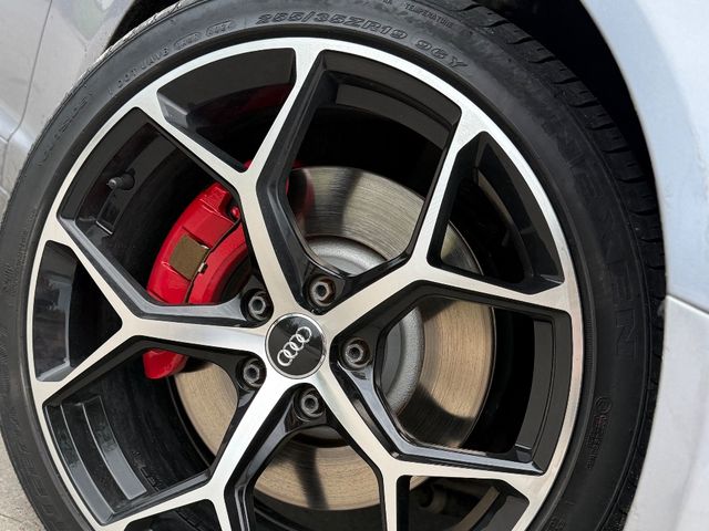 Audi A6 - фото 3