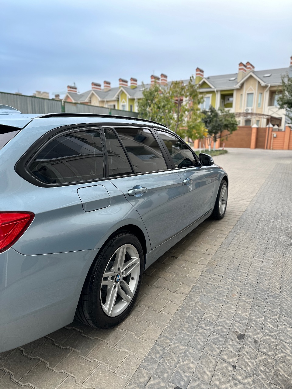 BMW 3 серії - фото 5