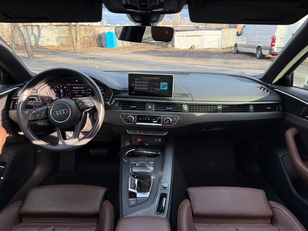 Audi A4 - фото 5