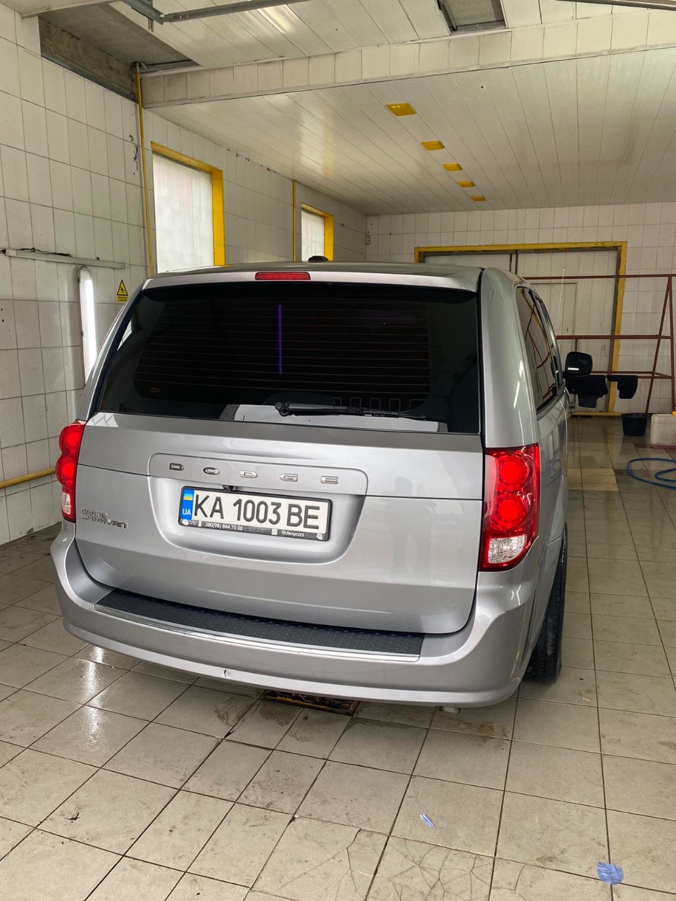 Dodge Caravan - фото 4