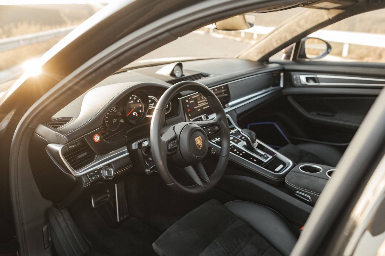 Porsche Panamera - фото 32