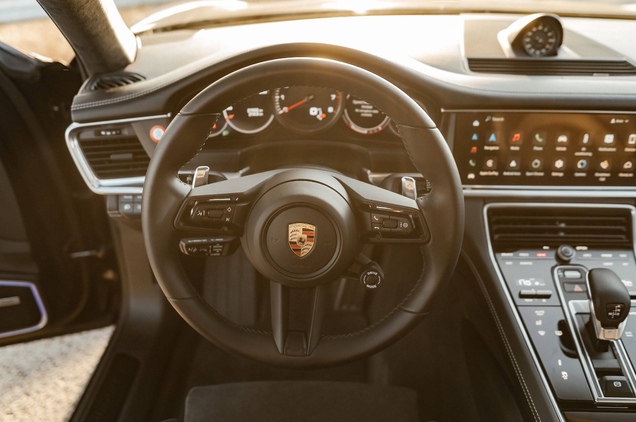 Porsche Panamera - фото 12