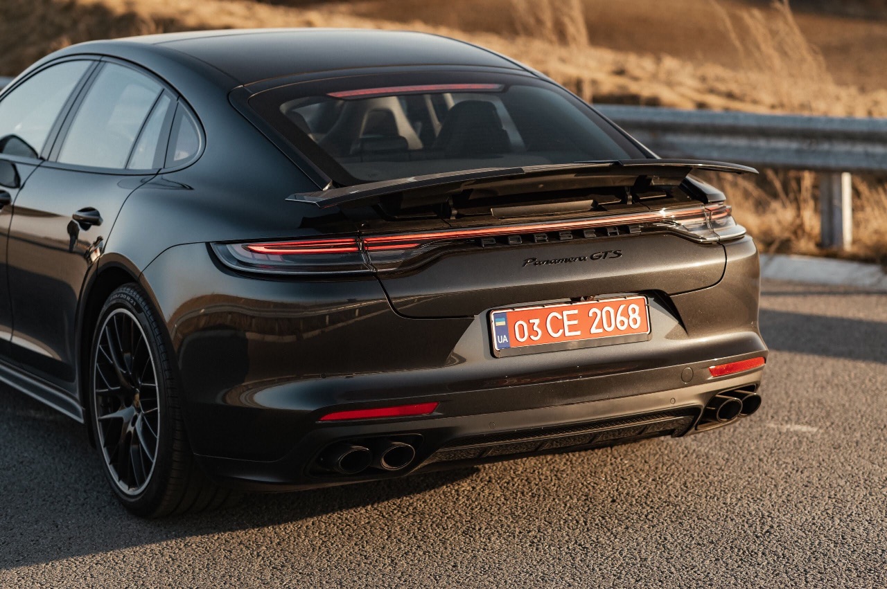 Porsche Panamera - фото 17