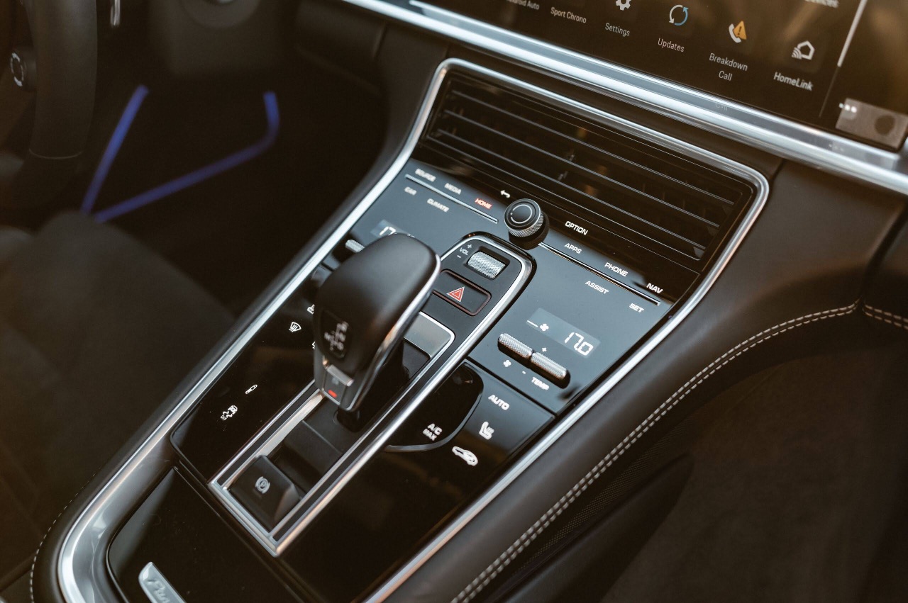 Porsche Panamera - фото 16