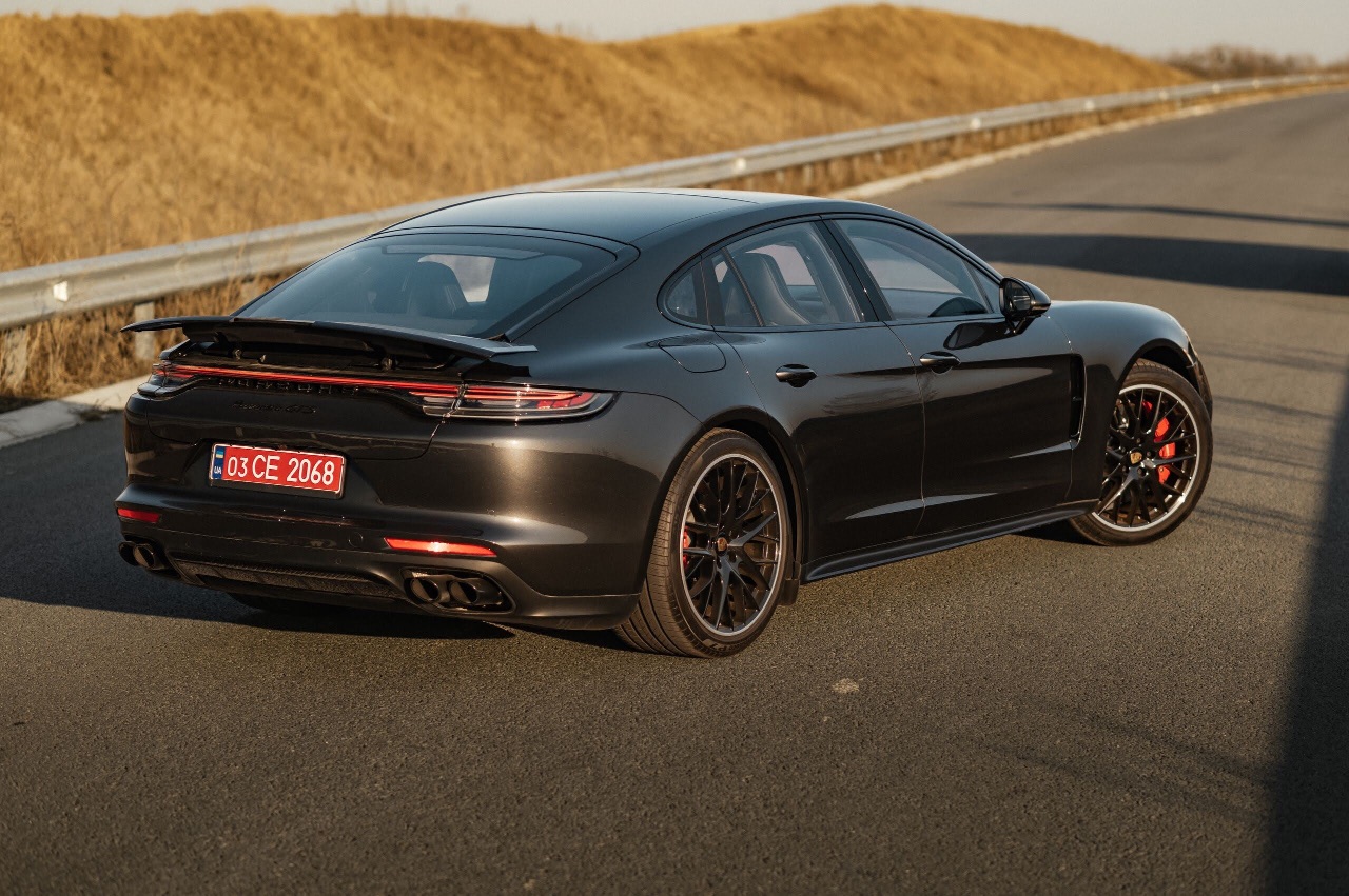 Porsche Panamera - фото 3