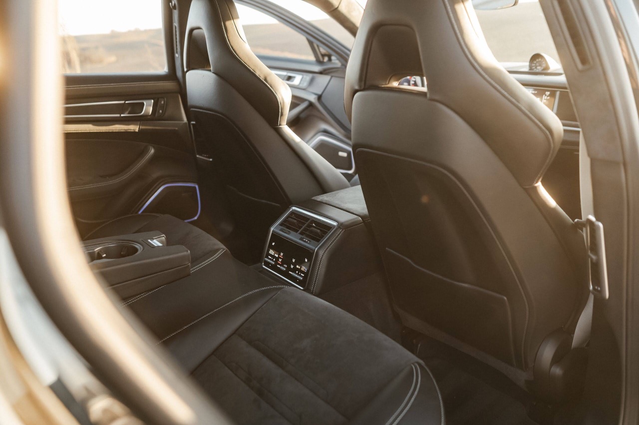 Porsche Panamera - фото 24