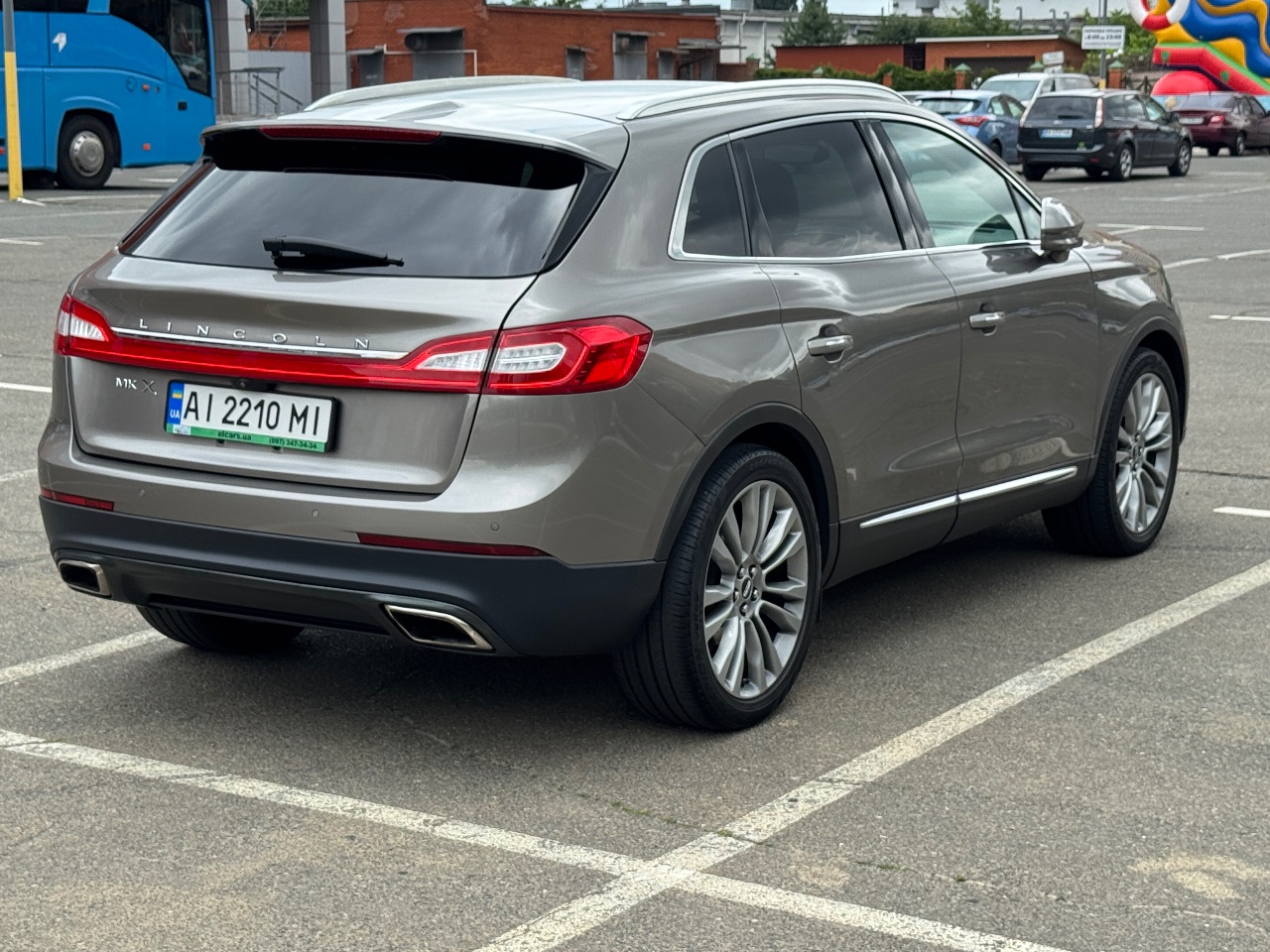 Lincoln MKX - фото 5