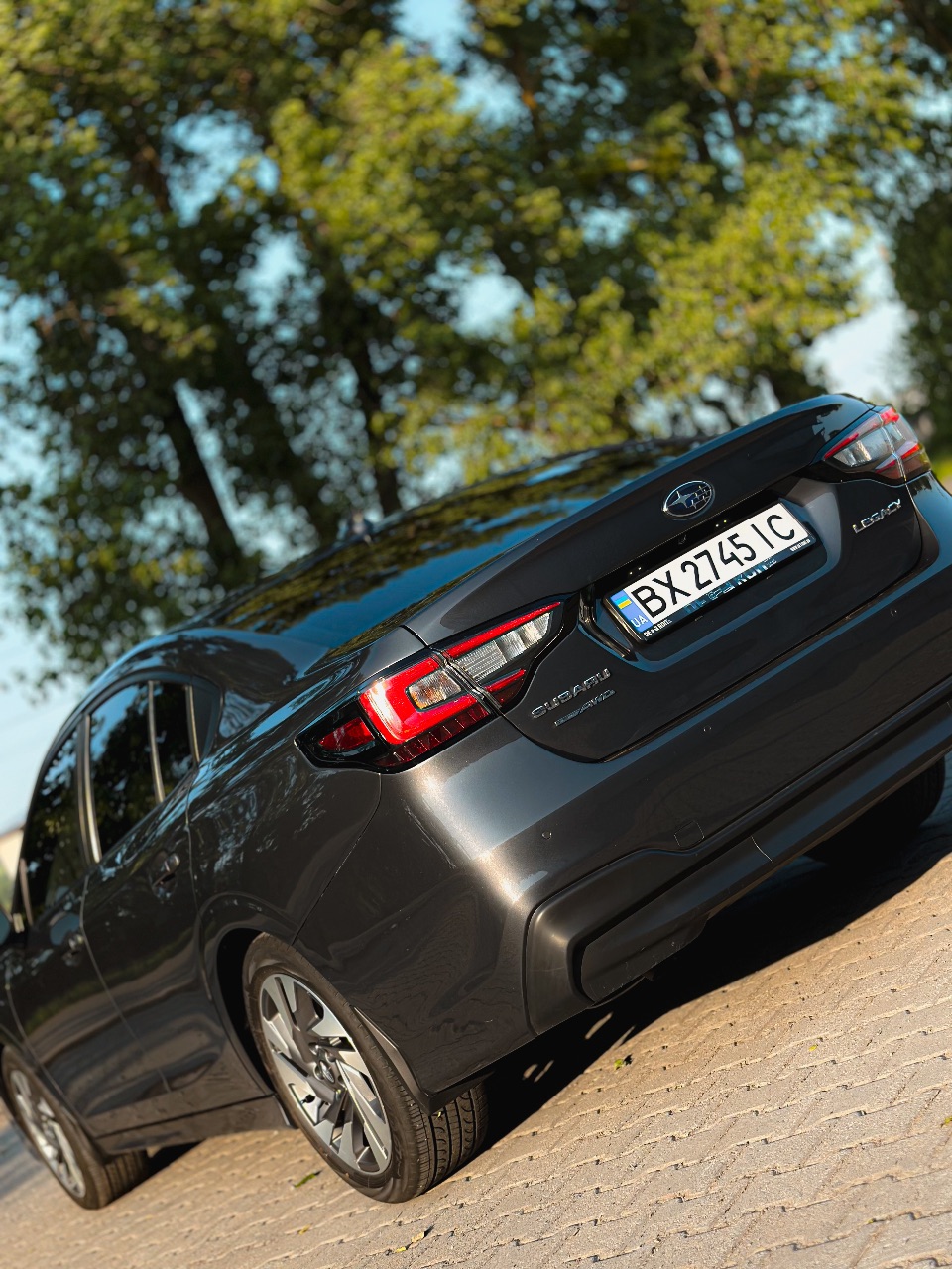 Subaru Legacy - фото 5