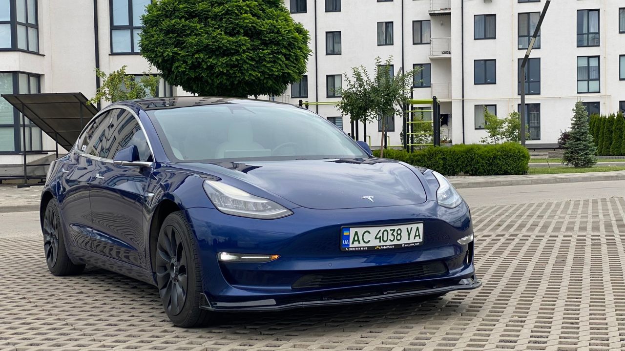 Tesla Model 3 - фото 18