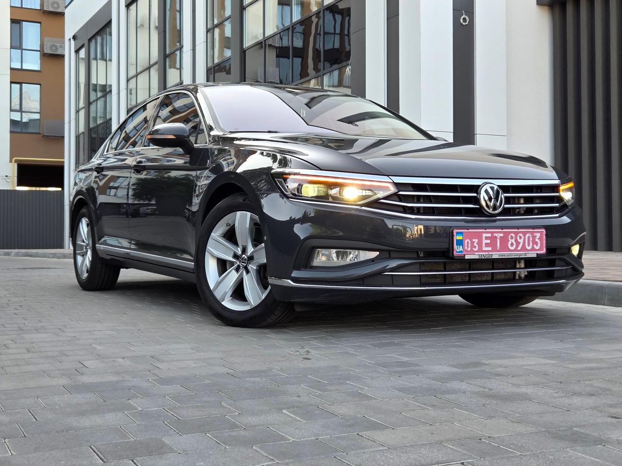 Volkswagen Passat - фото 4