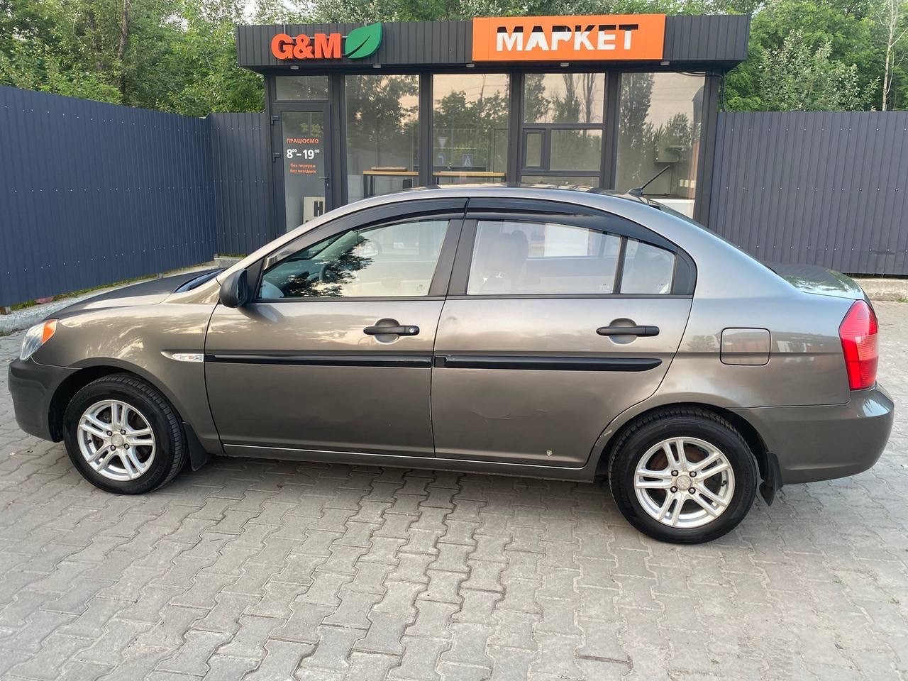 Hyundai Accent - фото 8