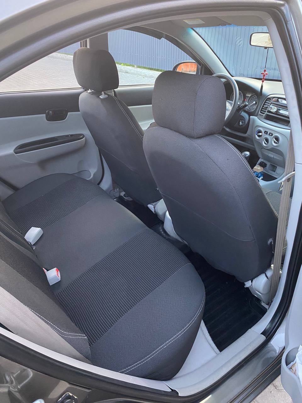 Hyundai Accent - фото 13