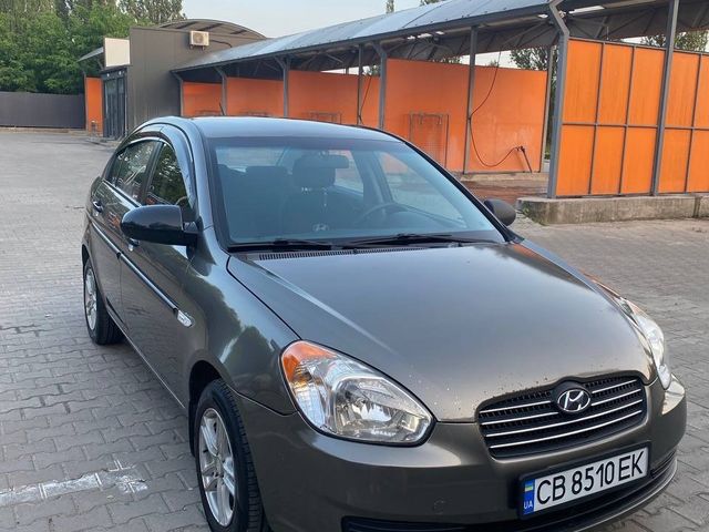 Hyundai Accent - зображення 4
