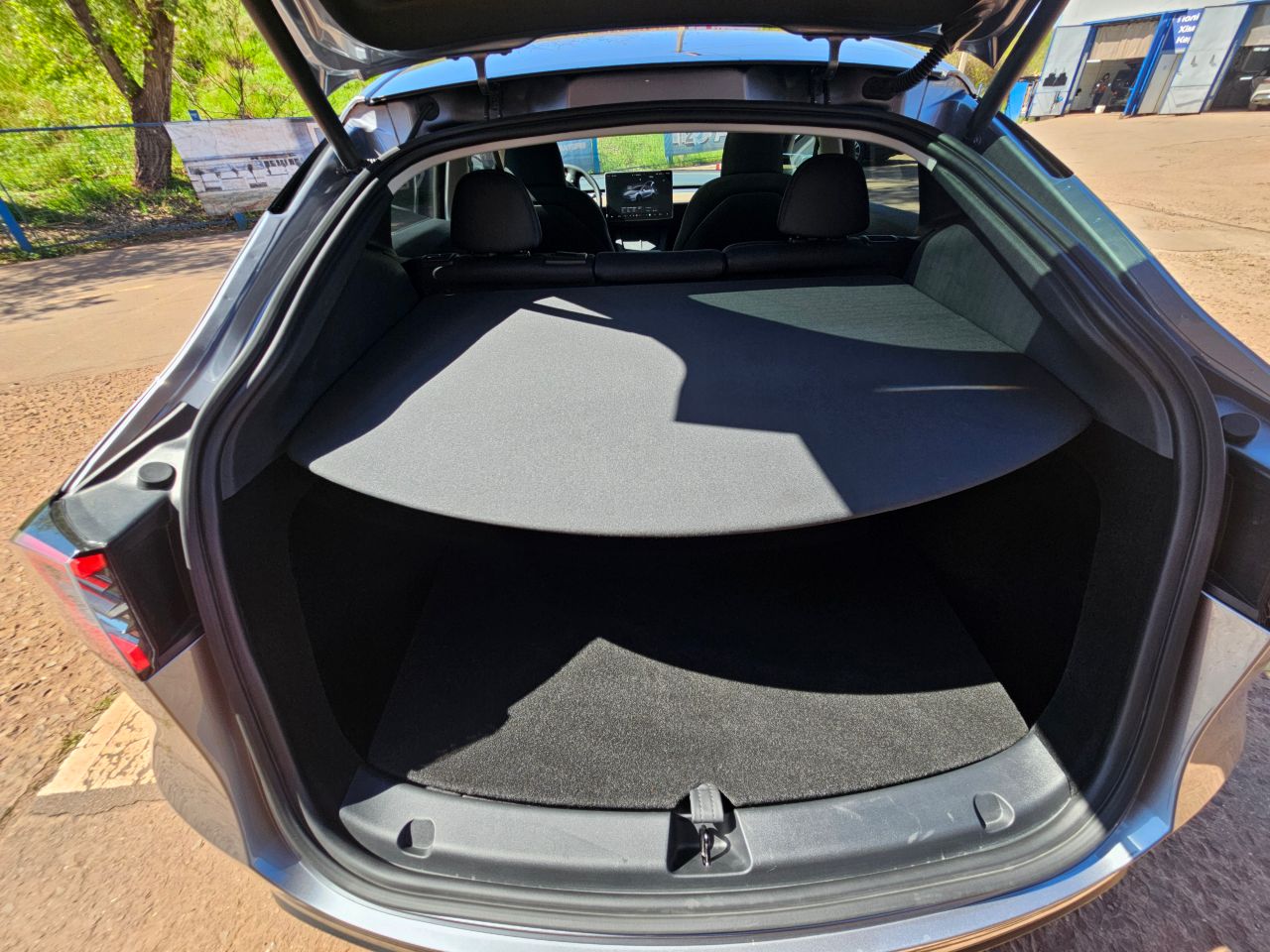 Tesla Model Y - фото 15