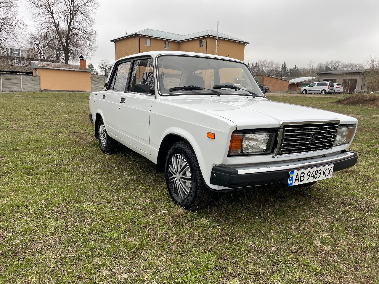 Lada (ВАЗ) 2107 - фото 1