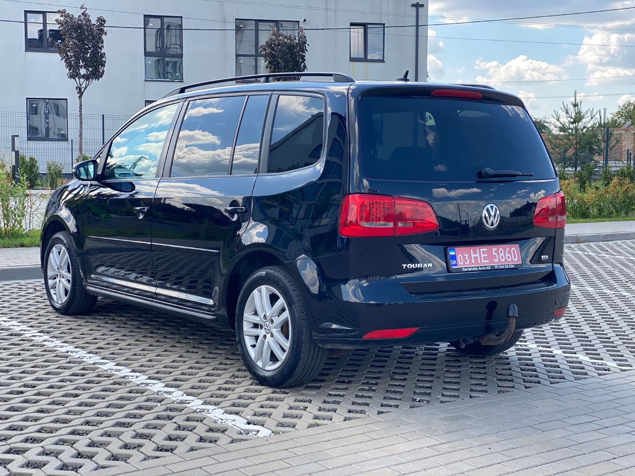 Volkswagen Touran - фото 5