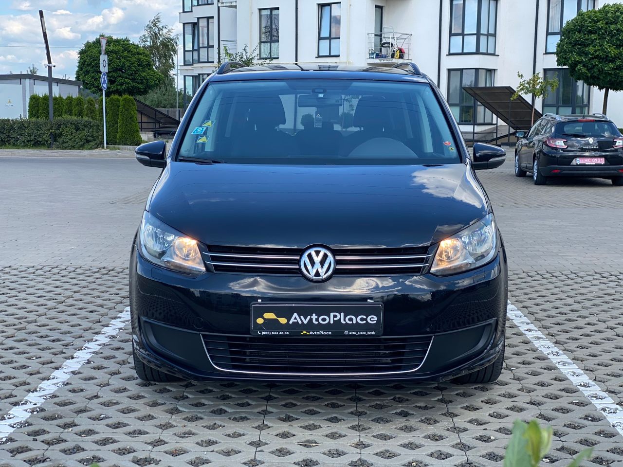 Volkswagen Touran - фото 10