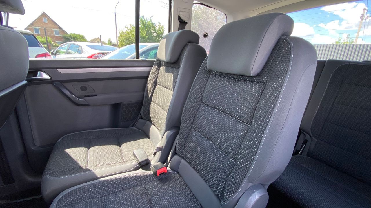 Volkswagen Touran - фото 19