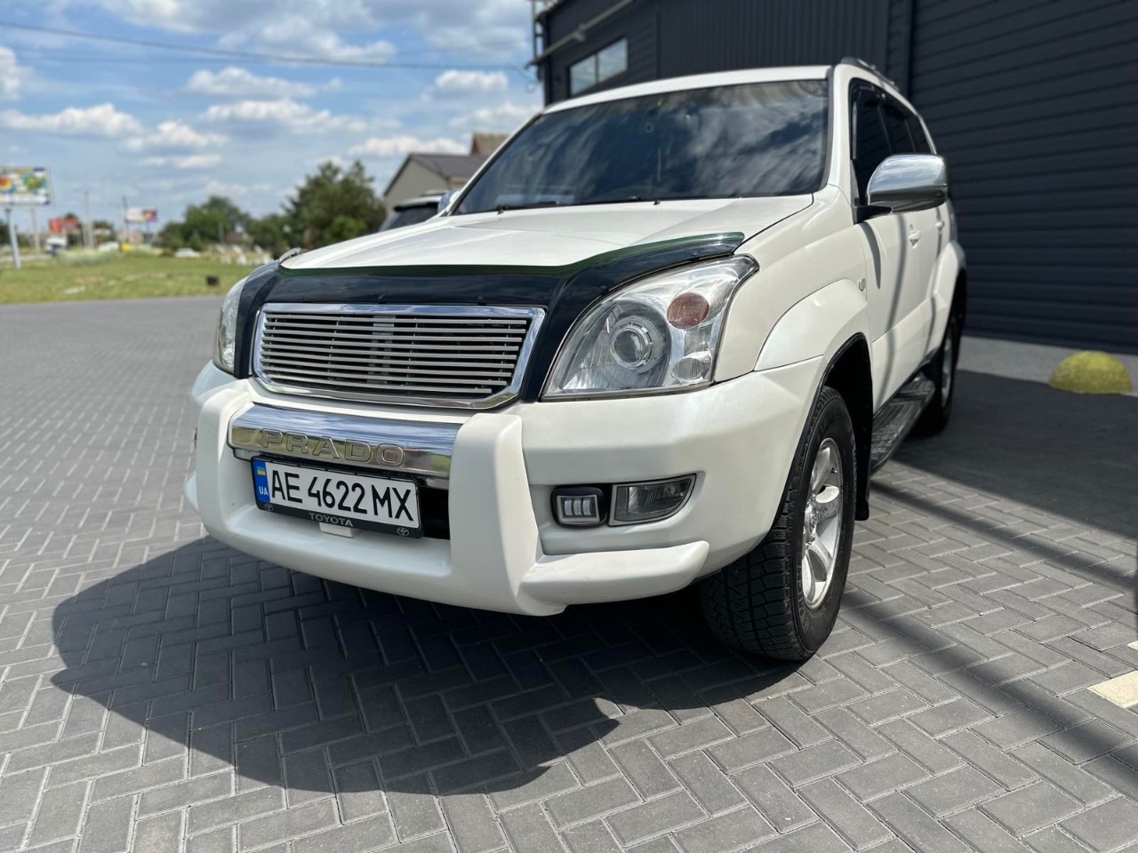 Toyota Land Cruiser Prado - фото 1