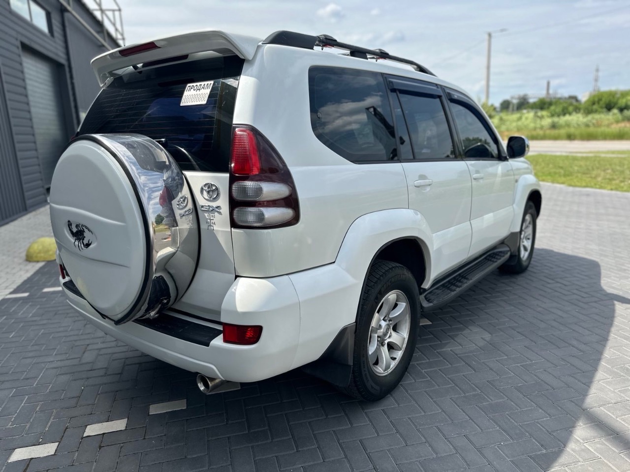 Toyota Land Cruiser Prado - фото 6