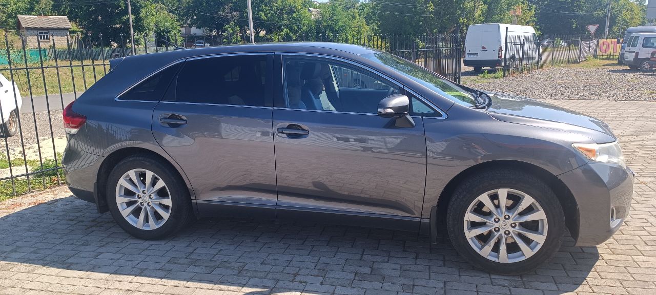 Toyota Venza - фото 3