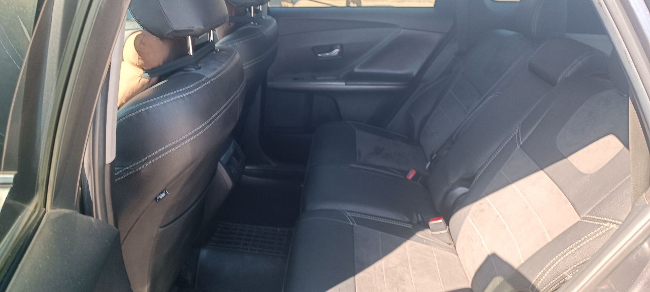 Toyota Venza - фото 7