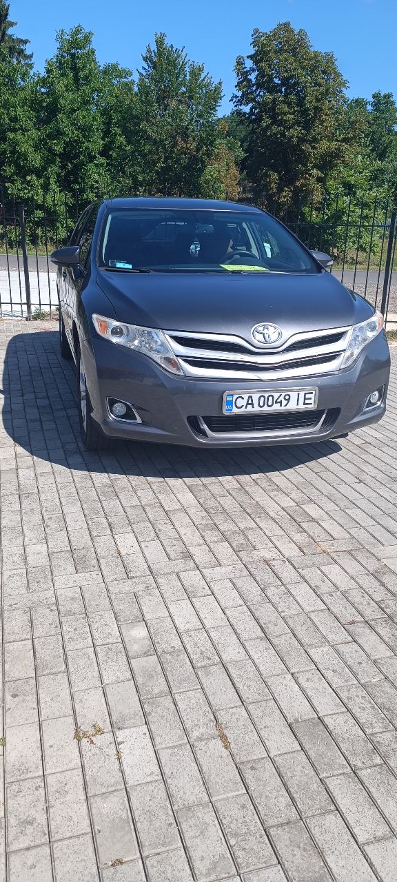 Toyota Venza - фото 1