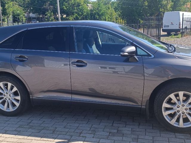 Toyota Venza - фото 3