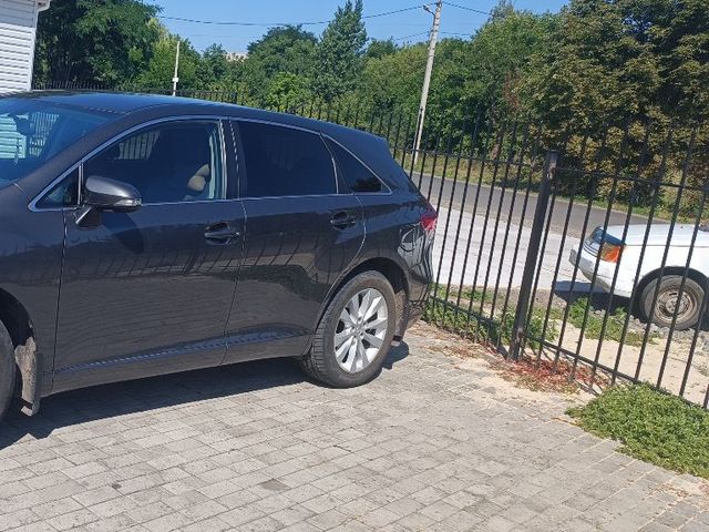 Toyota Venza - фото 2