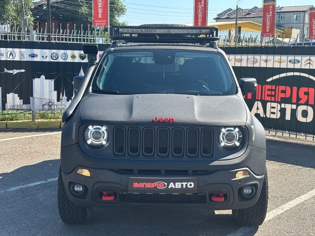 Jeep Renegade - фото 2