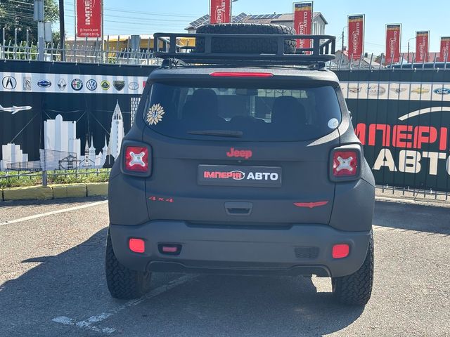 Jeep Renegade - фото 5