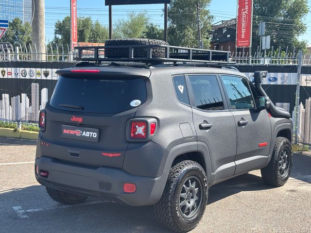 Jeep Renegade - фото 4