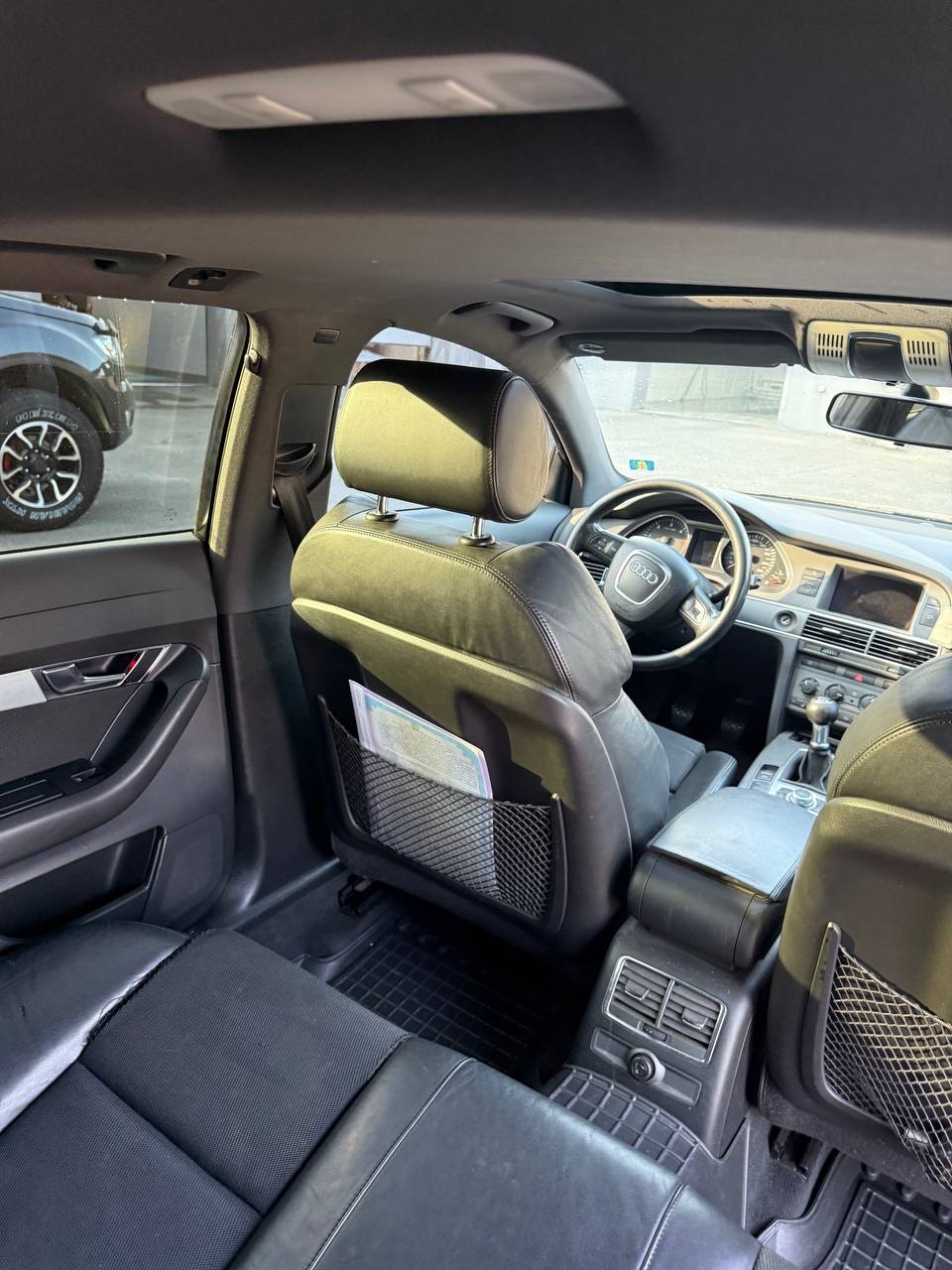 Audi A6 - фото 12