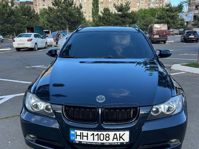 BMW 3 серії - фото 1