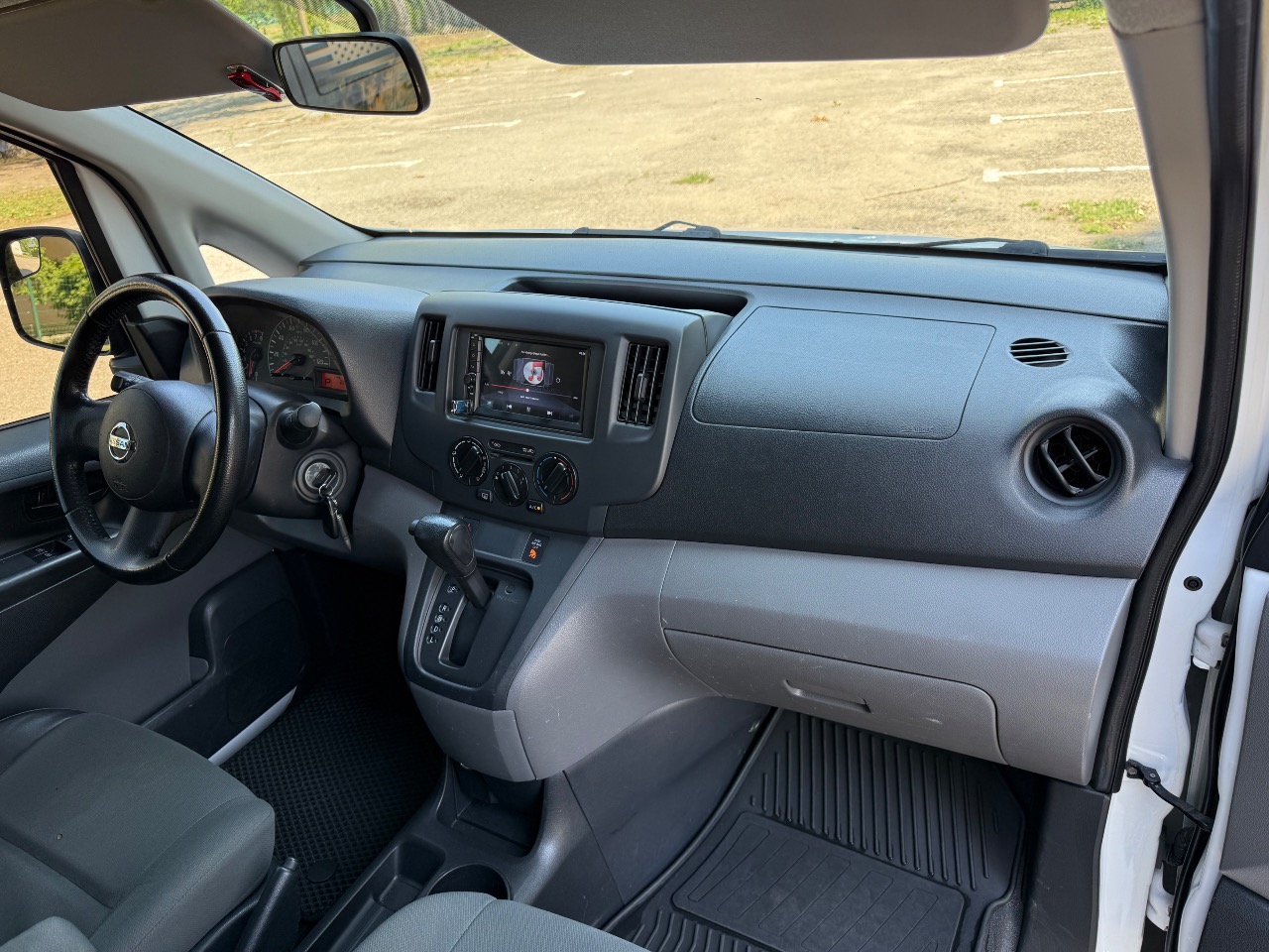 Nissan NV200 - фото 4