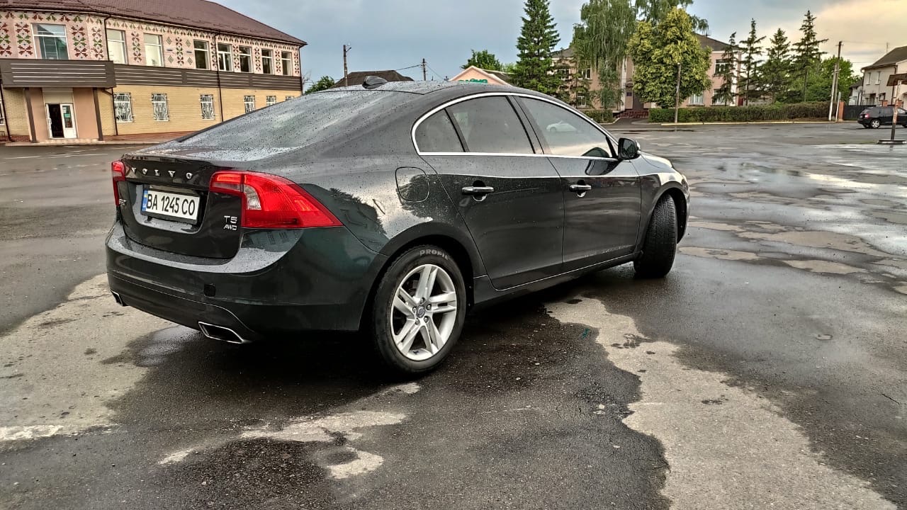 Volvo S60 - фото 10