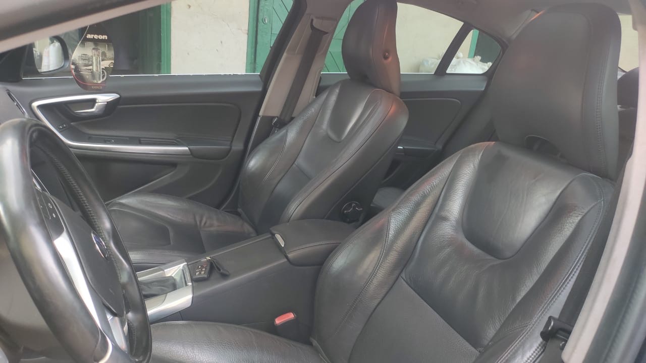 Volvo S60 - фото 8