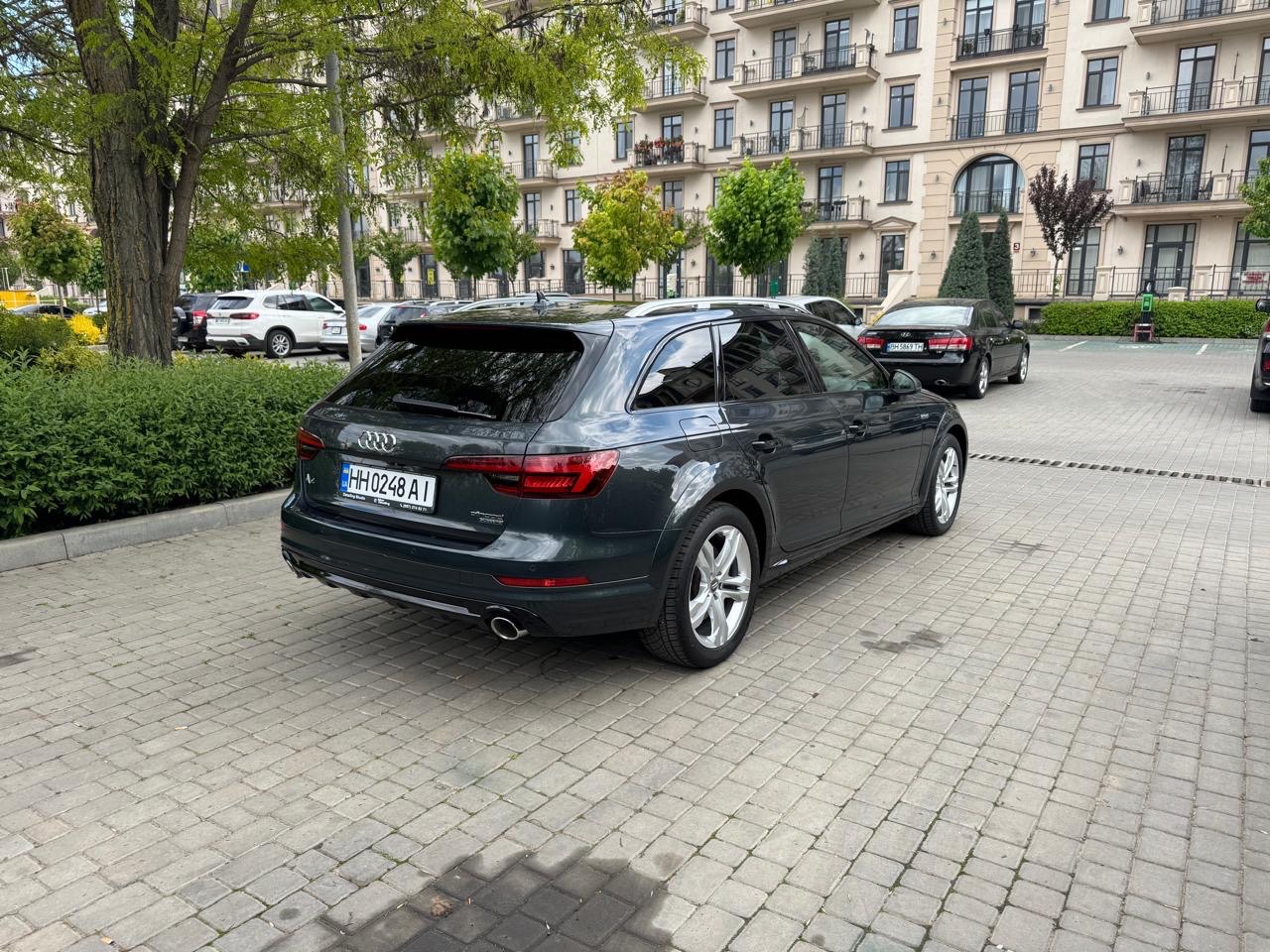 Audi A4 allroad - фото 5