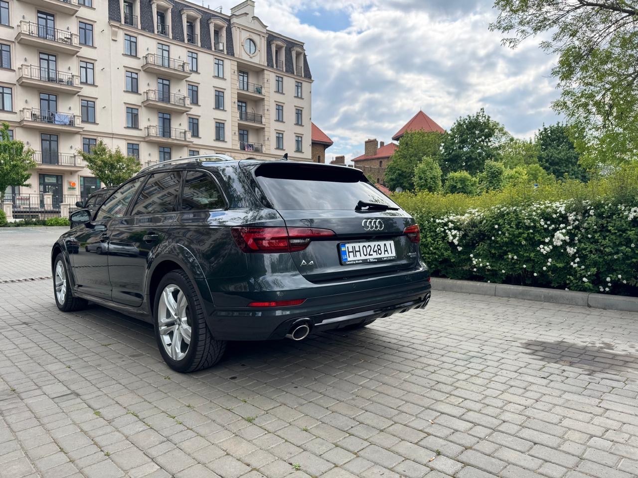 Audi A4 allroad - фото 4