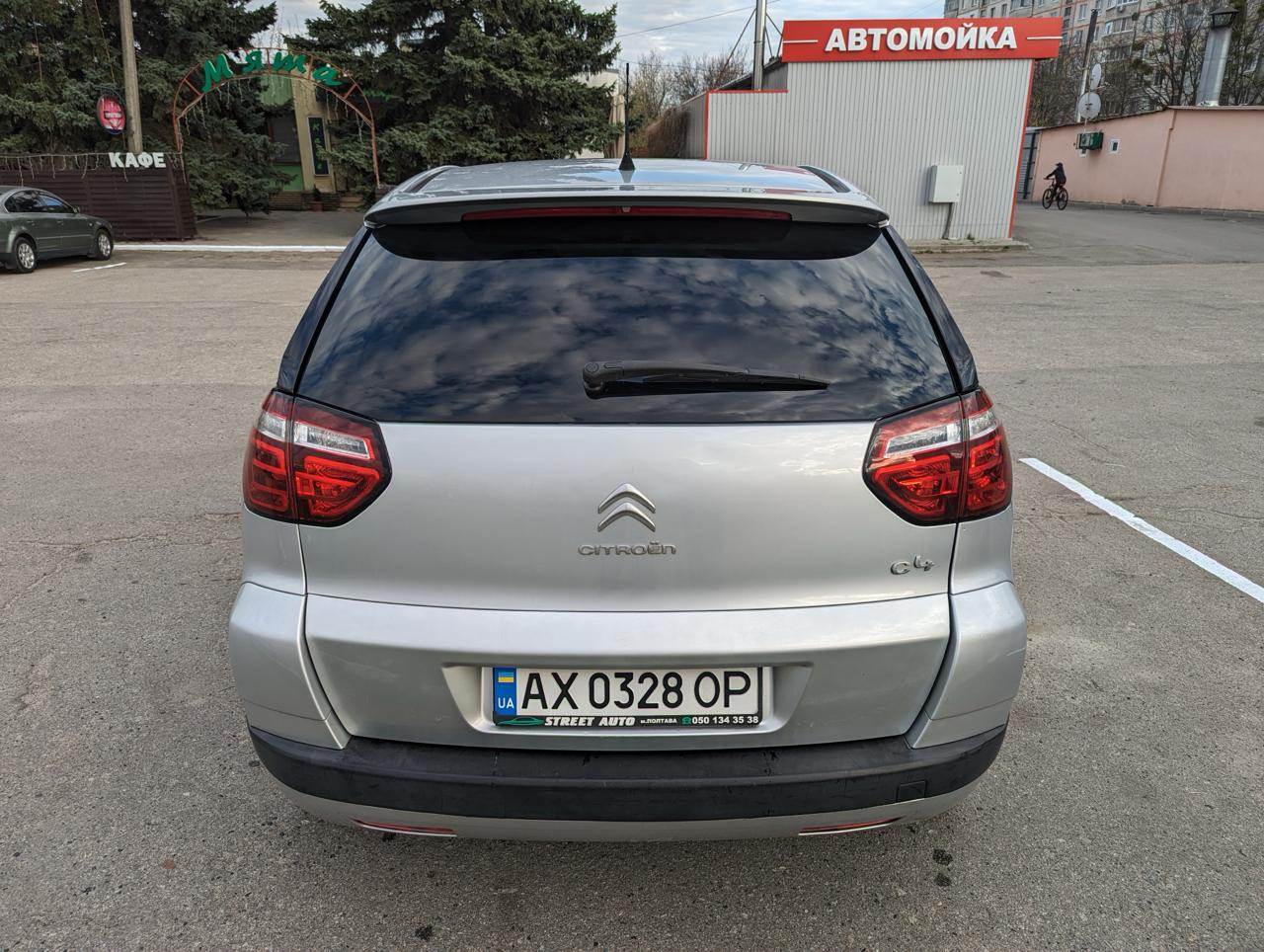 Citroen C4 Picasso - фото 2