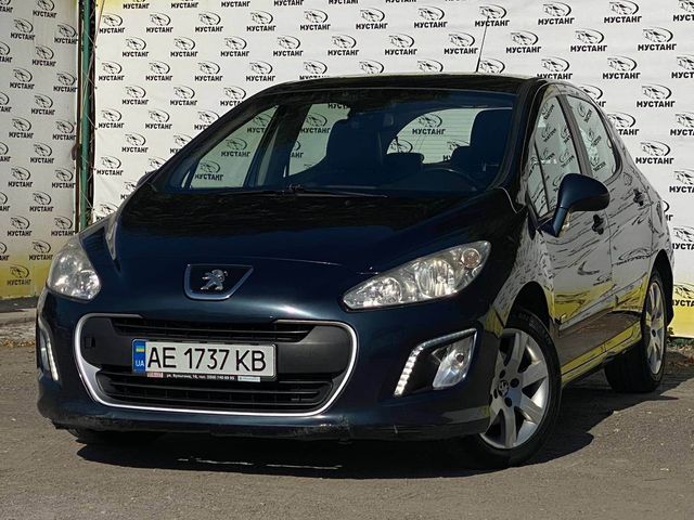 Peugeot 308 - фото 1