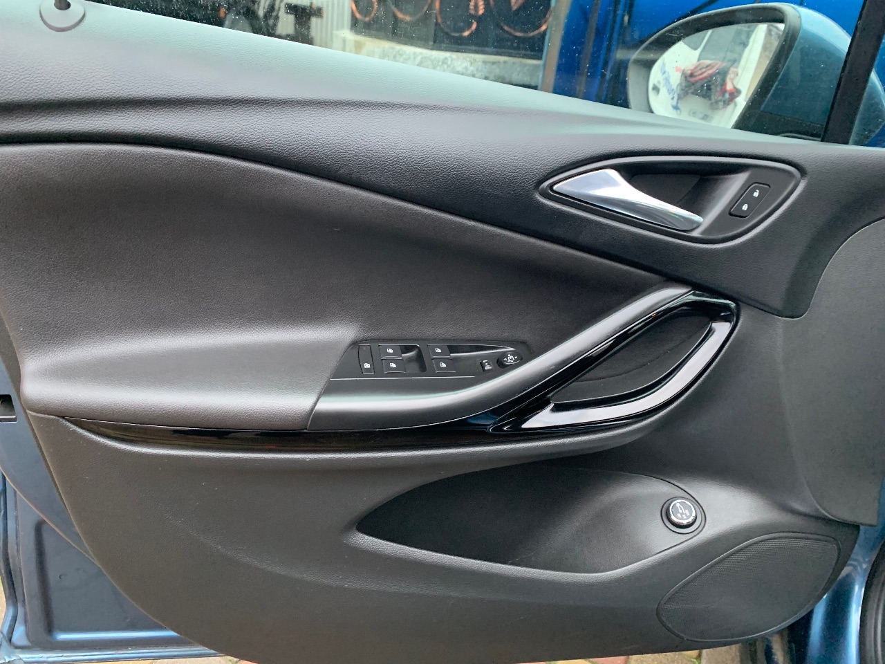 Opel Astra - фото 17