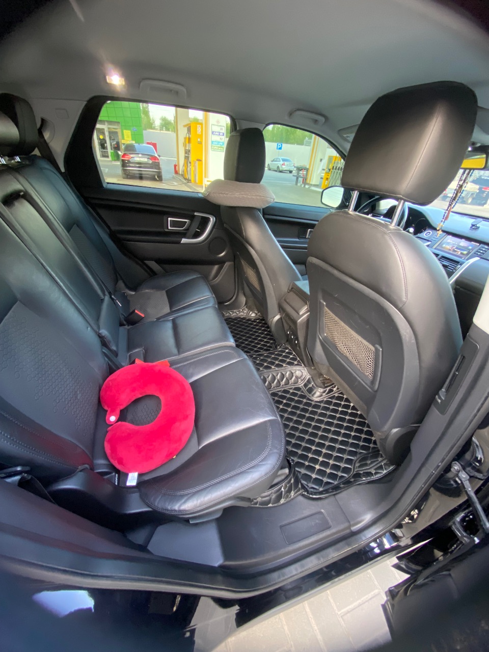 Land Rover Discovery Sport - фото 3