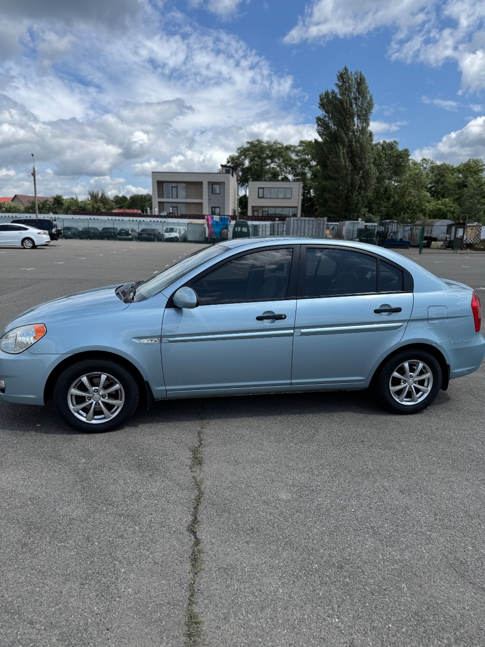 Hyundai Accent - фото 5