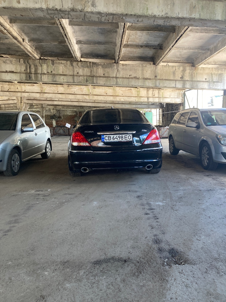 Acura RL - фото 2