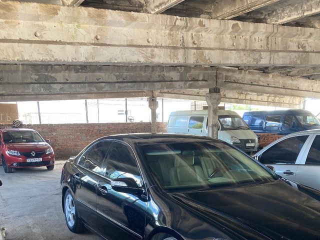 Acura RL - фото 5