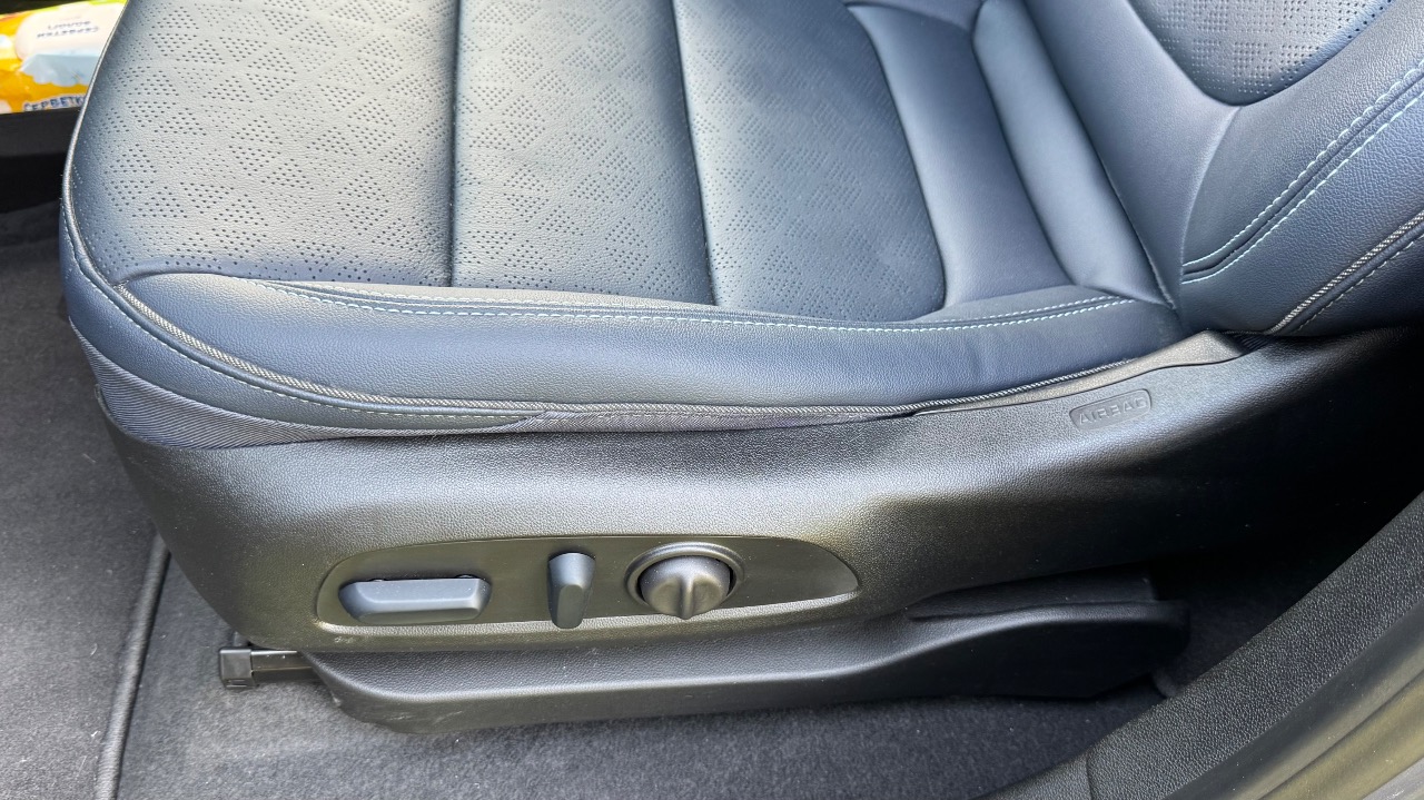 Chevrolet Bolt EUV - фото 12